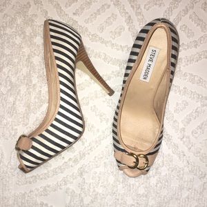 Steve Madden striped locked heels